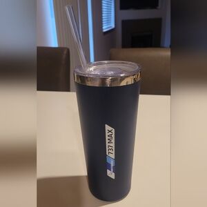 737 MAX Stainless Steel Tumbler with Lid And Straw